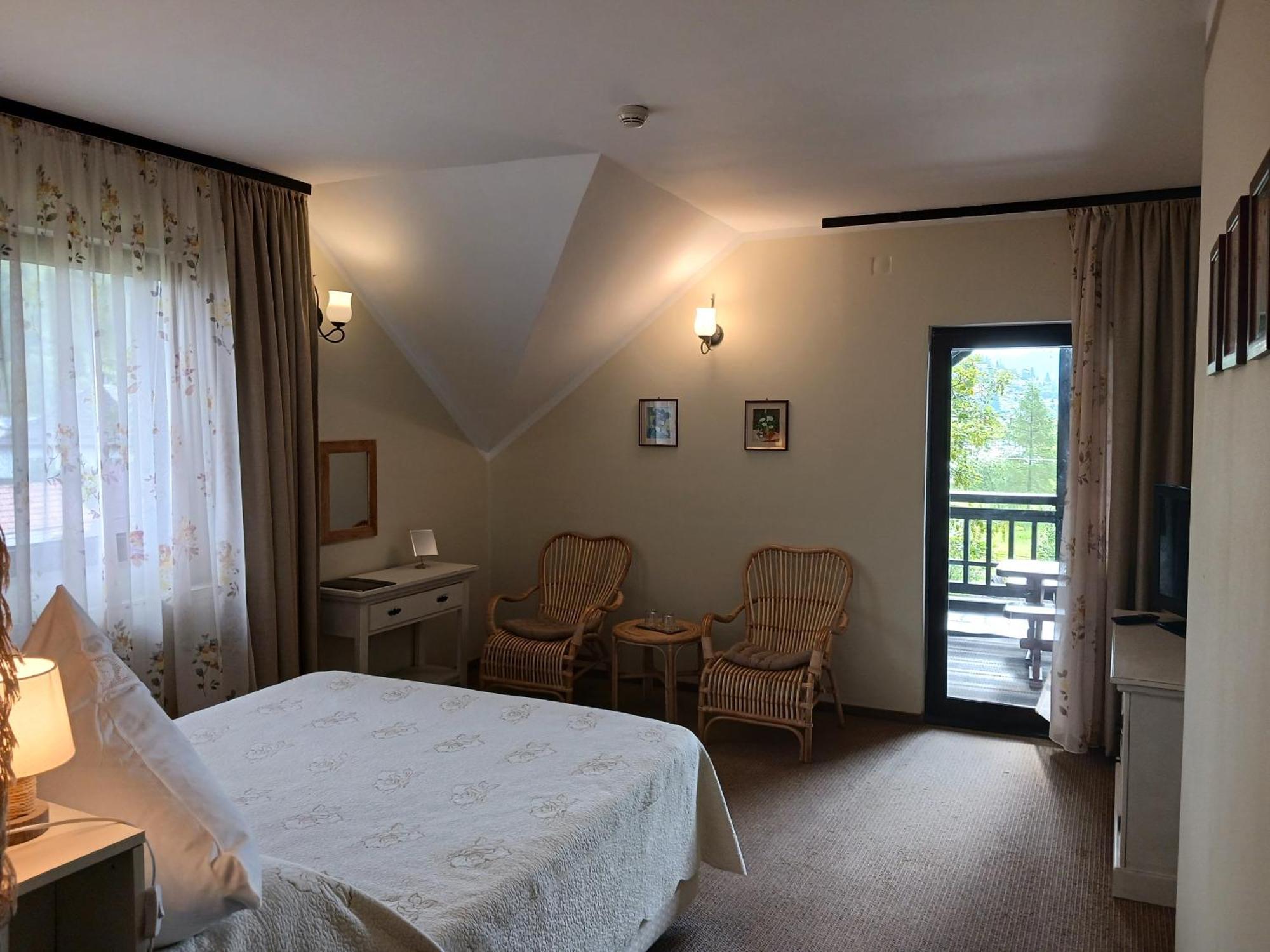 Casa Calin Hotel Vama  Ngoại thất bức ảnh